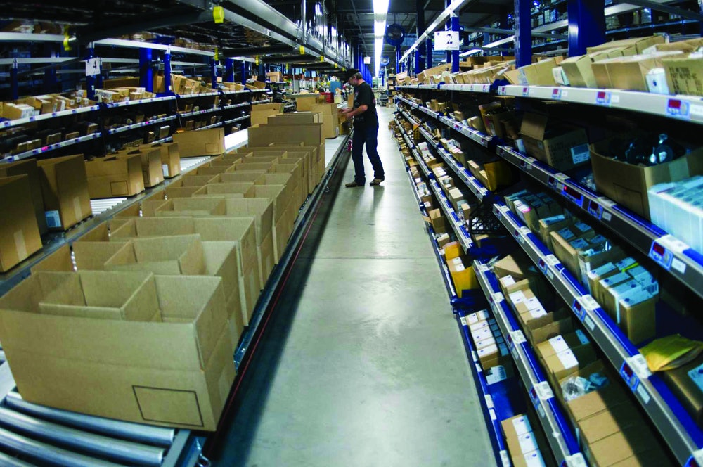 Picking in multi-temperature food warehouse
