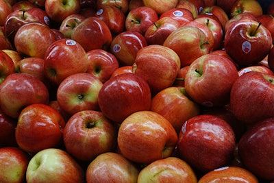 Packingapples3 10325321