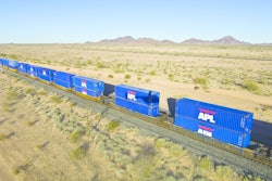 Apl Aztrain2 1123 10756982