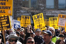 ilwu strike 628x356 54d3bf4095233