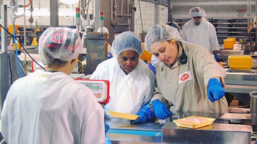 Tyson FoodProduction Chicken2 500x300 551c21d9778dc
