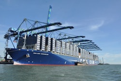 CMA CGM ship2 5552196943405