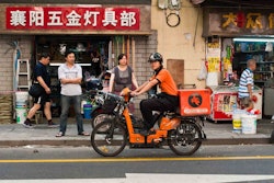 The growing fleet of motorbike couriers on Chinese roads is the latest challenge to long-established but struggling Western companies such as McDonald’s Corp. and Yum Brands Inc., which owns KFC and Pizza Hut outlets.