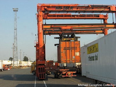 Schneider Intermodal announced this week it streamlined its cross-border clearance and inspection service for select commodities that move into Mexico via rail.
