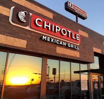 Chipotle restaurant 56378df8a0187