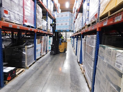 Lift truck management software allows Southern Wine & Spirits to monitor the efficiency of a Landoll lift truck.