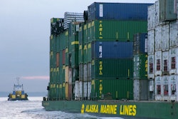 Lynden ContainerShip 575824ca623e0