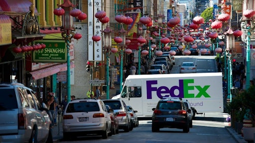 FedEx delivery truck 57e15af2a0949