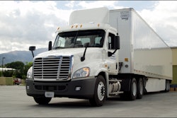 Penske Logistics Trucks B R 58d281410f58e