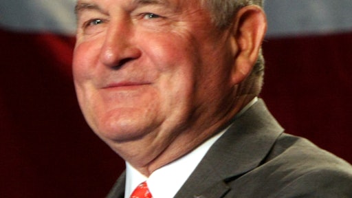 Sonny Perdue at rally 58dd5697e8329