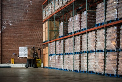 refrigerated warehouse forklift pallets 59f34e087d3e4