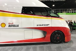 Starship1 1 0