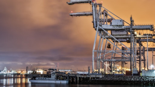 Port Of Oakland Cranes (15389761152)