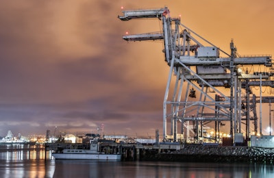 Port Of Oakland Cranes (15389761152)