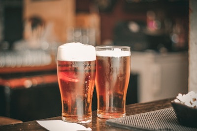 Alcohol Alcoholic Ale 681847