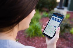 Dominos Tracking