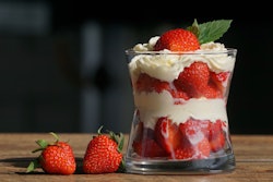 Berries Bowl Cream 1132558