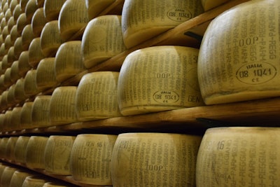 Cheese Container Dairy 162788