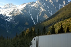 Logistics Lorry Mountains 93398