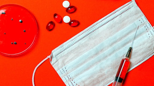 Syringe And Pills With Petri Dish 3786124