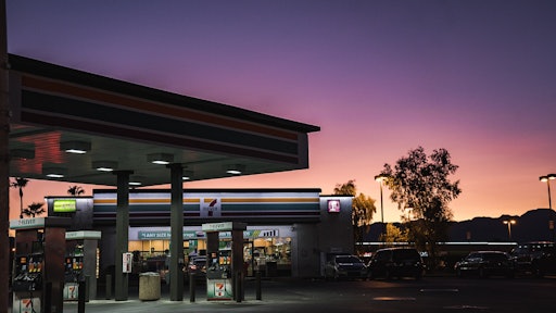7 Eleven Store Photo During Sunset 3116970