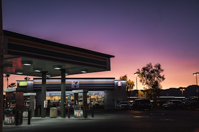 7 Eleven Store Photo During Sunset 3116970