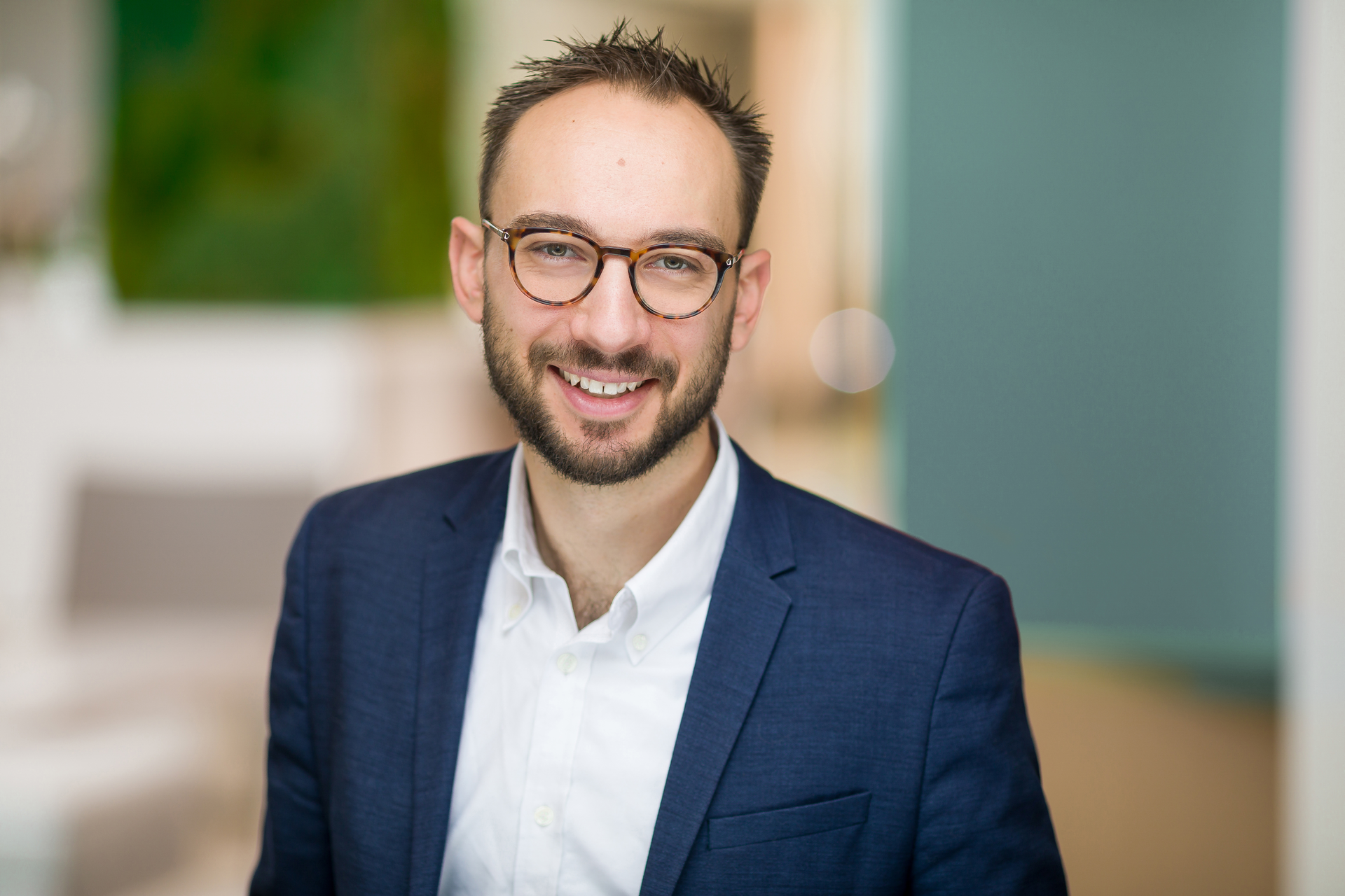 Cbs Tom Madrecki Headshot