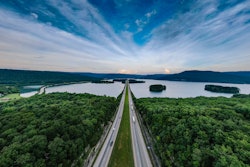 Road Between Trees 2519392 (2)