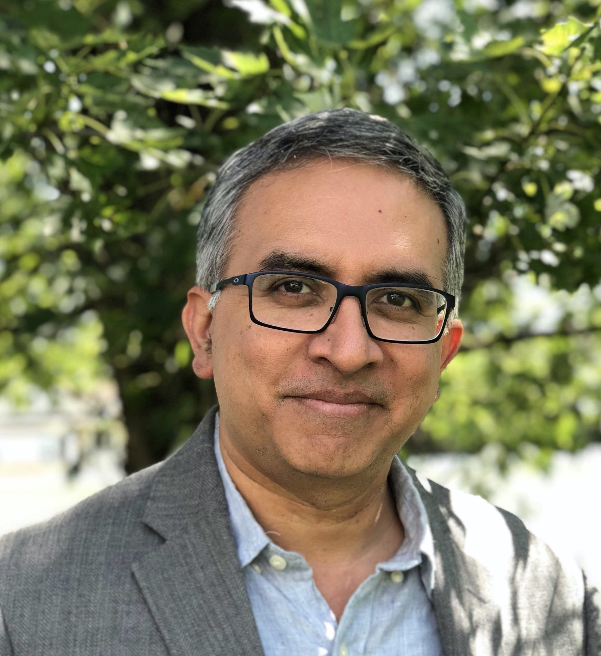 Birdzi Shekar Raman Headshot