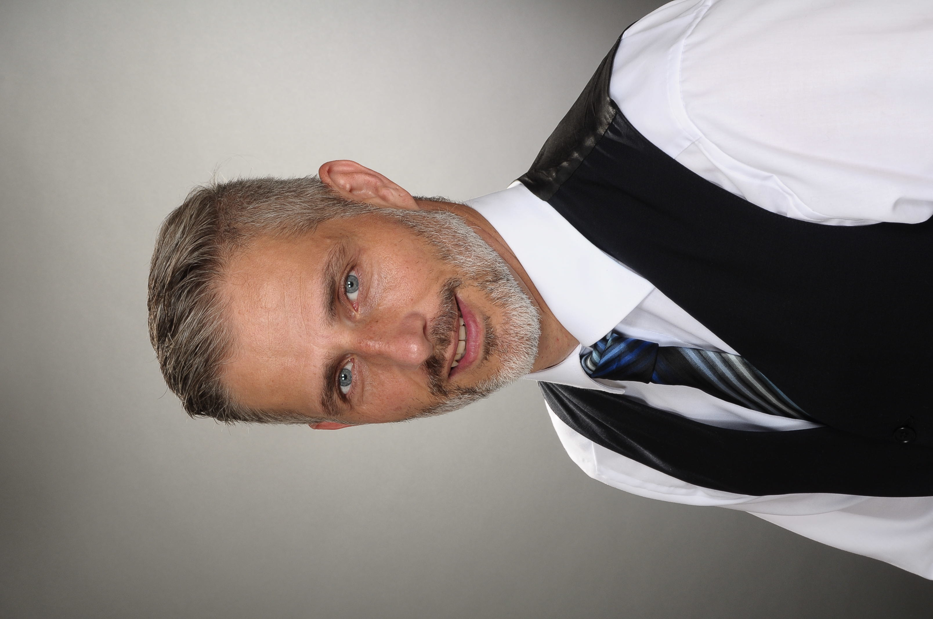 Pro Glove Axel Schmidt Headshot