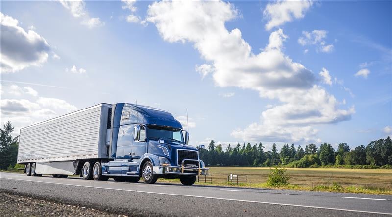 Truck mit Space Shuttle Motiv