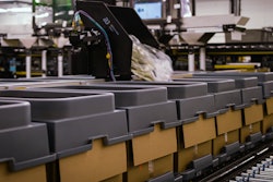 Berkshire Grey Robotic Shuttle Product Sortation