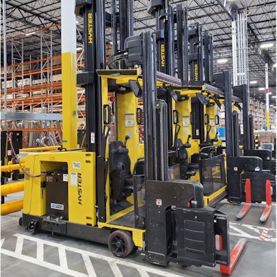 One Charge Battery In Forklift