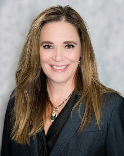 Lisa Stowater, Hy-Vee Inc.