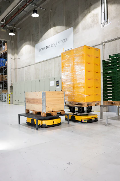 Restacker Machine Logistic How Warehouse Automation Helps Cold Food Chains Maintain Temperature ...