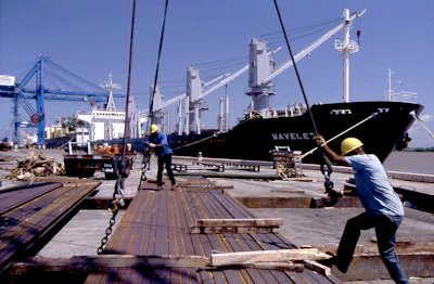 Steel on Wharf Port of New Orleans 5967be9b23077