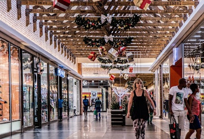 Center Christmas Shopping Commerce 279234