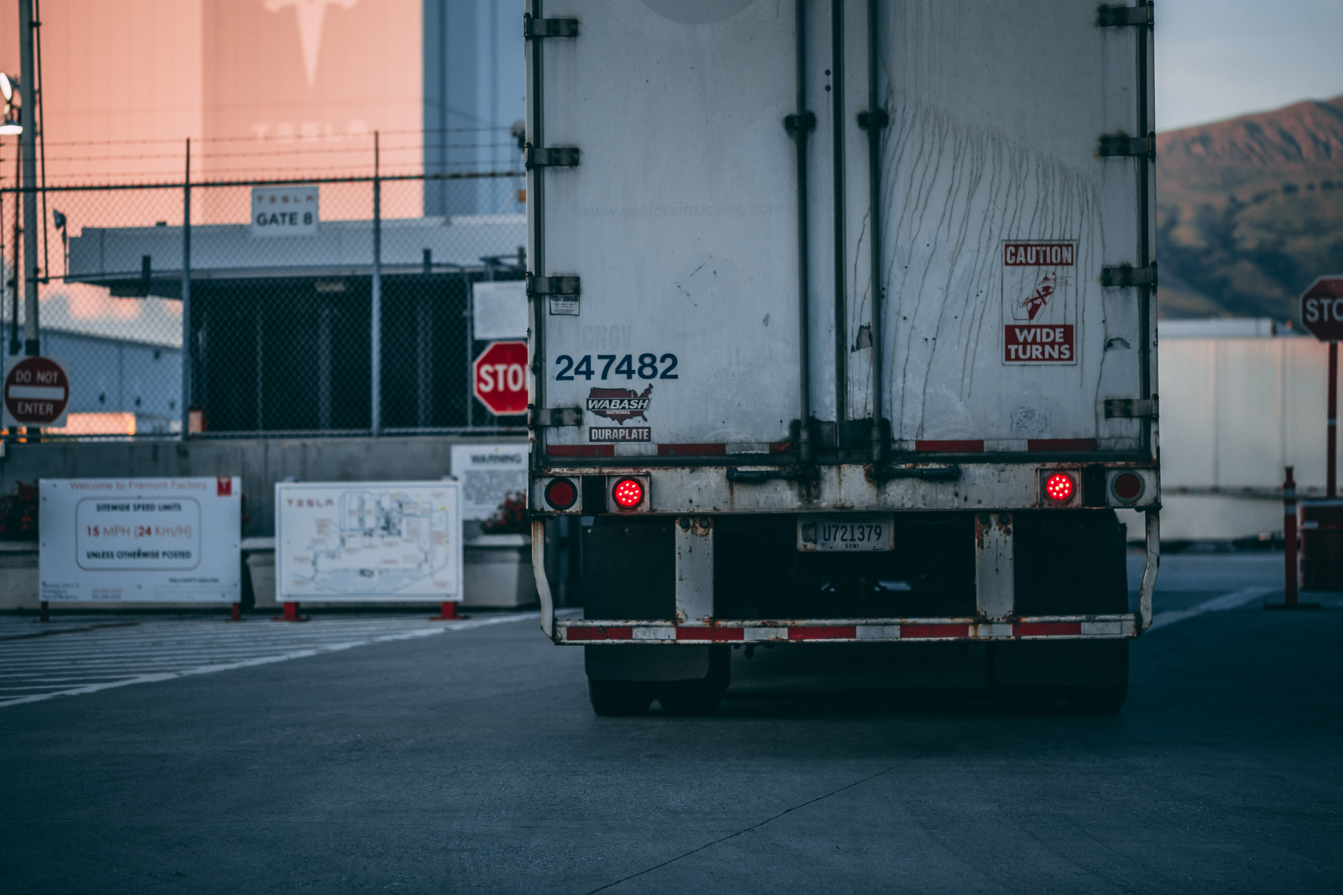 Action Business Cargo 2449454 (1)