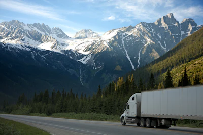 Logistics Lorry Mountains 93398