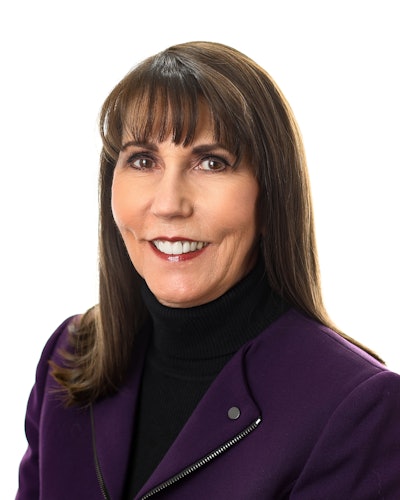 Paula Peterson 1 (1)