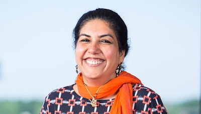 Roopa 0