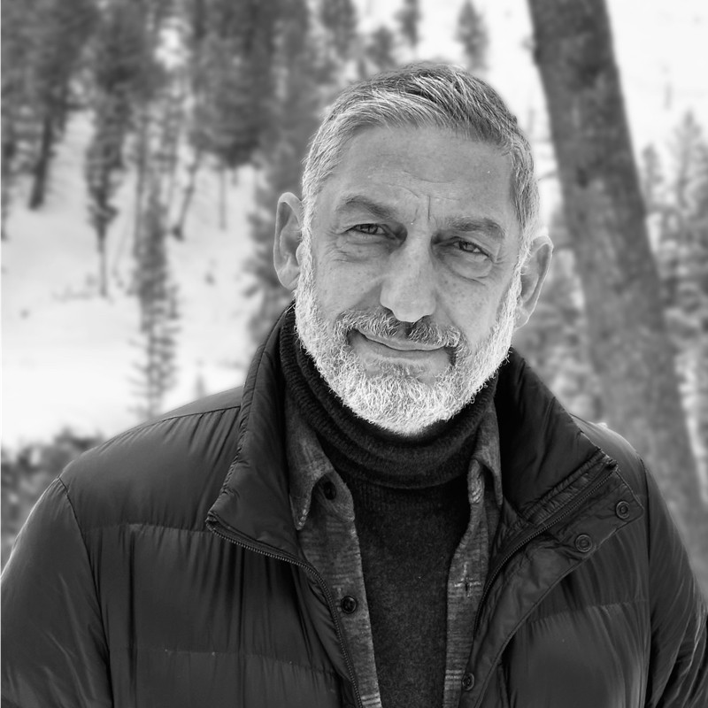 Netstock Ara Ohanian Headshot