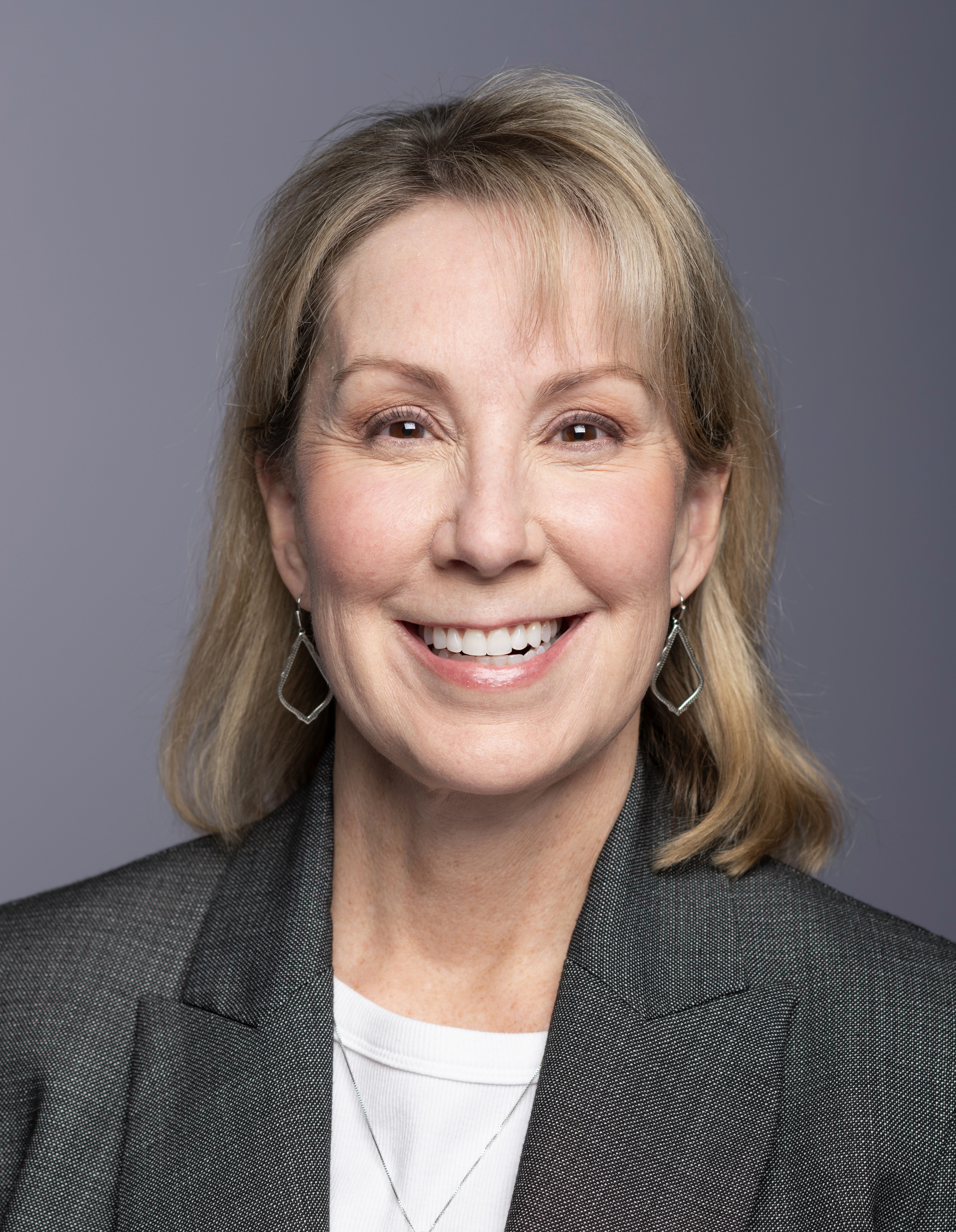 Laura Ritchey Headshot (1) Headshot